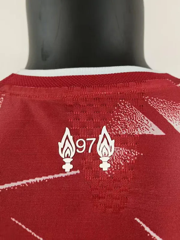 liverpool tröja med eget namn och nummer player edition 2026
