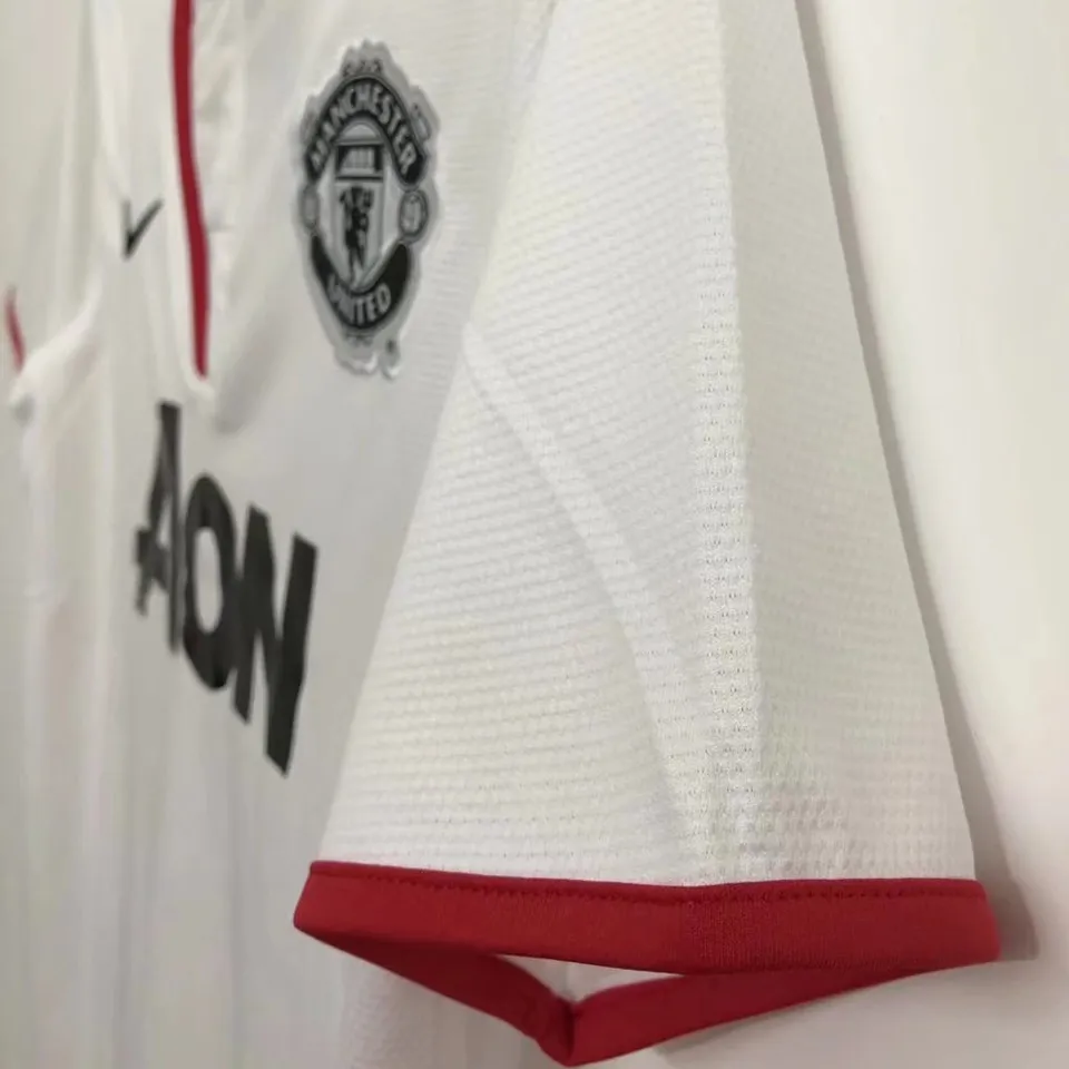 Champions League och UEFA Respect patch – Manchester United bortatröja retro 2013/14 eget namn nummer tryck