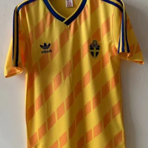 Sveriges hemmatröja retro 1988 baksida – eget namn och nummer