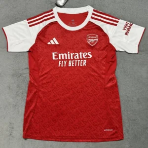 Arsenal hemmatröja dam röd 2025/26 med eget namn och nummer, framsida